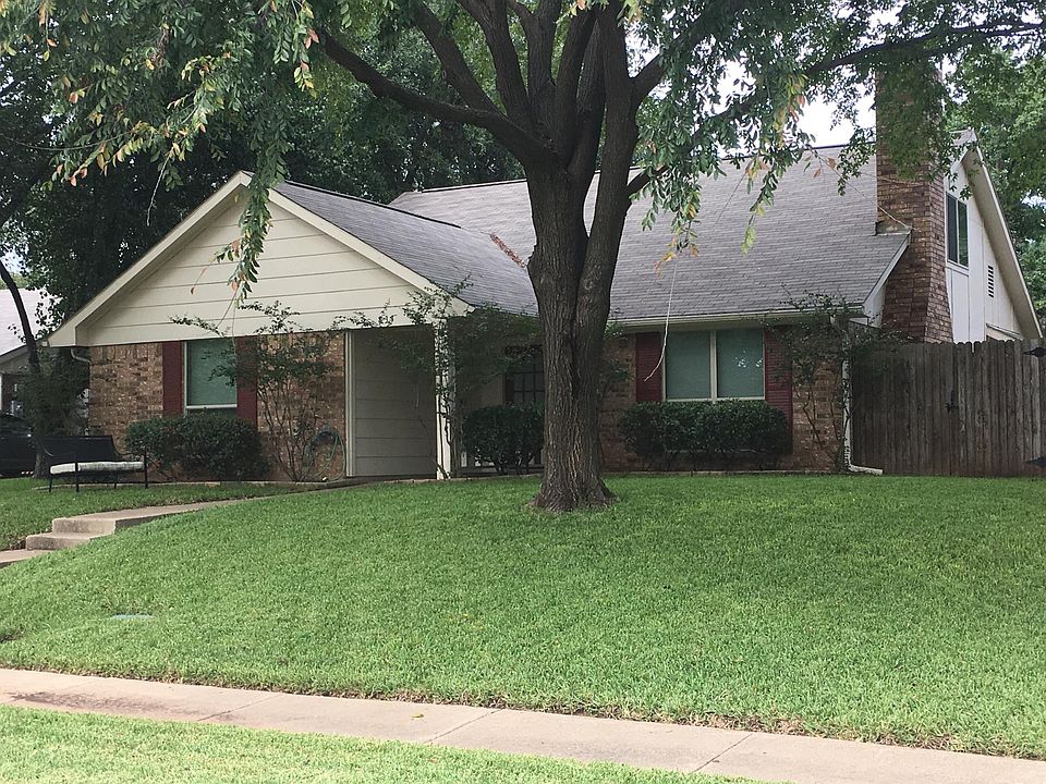 1st image of 833 Blue Oak Dr
