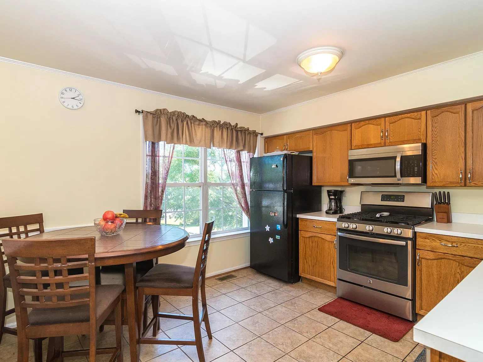 4580 Louise Saint Claire Dr — Photo 2
