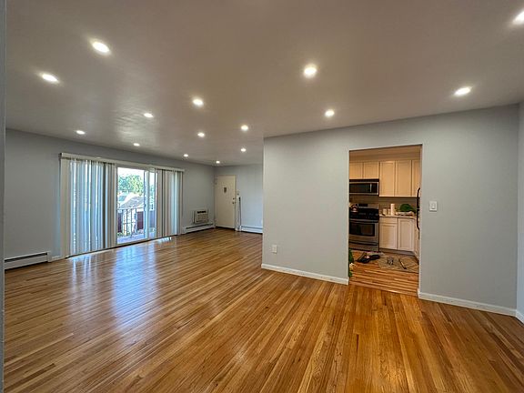 2nd image of 296 Hoover Ave APT 20