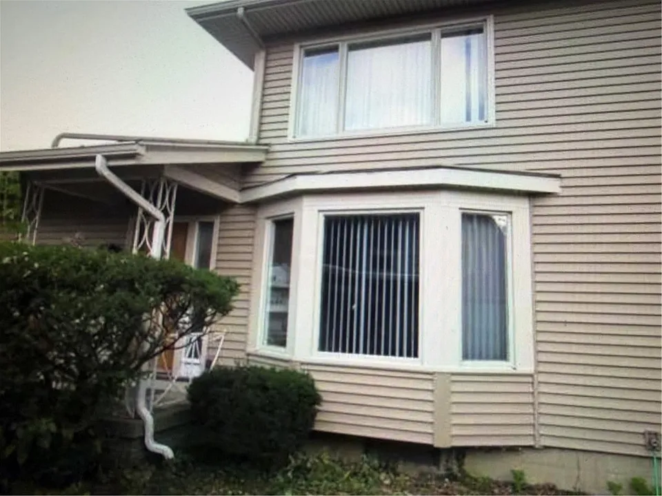 2341 Monroe Ave