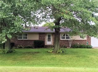 10445 Calhoun Rd, Rock Falls, IL 61071