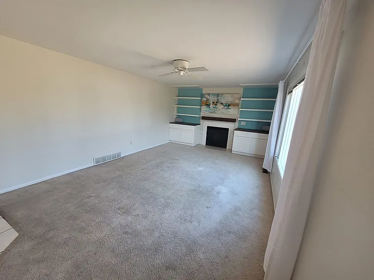 2255 Vesterheim St — Photo 5