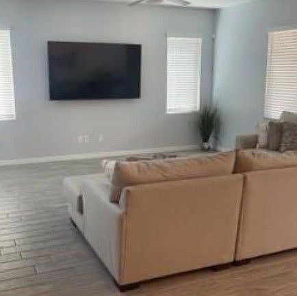 4th image of 4817 Stony Hill St