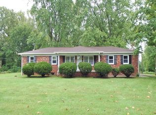 1925 E Schulze Rd, Vincennes, IN 47591