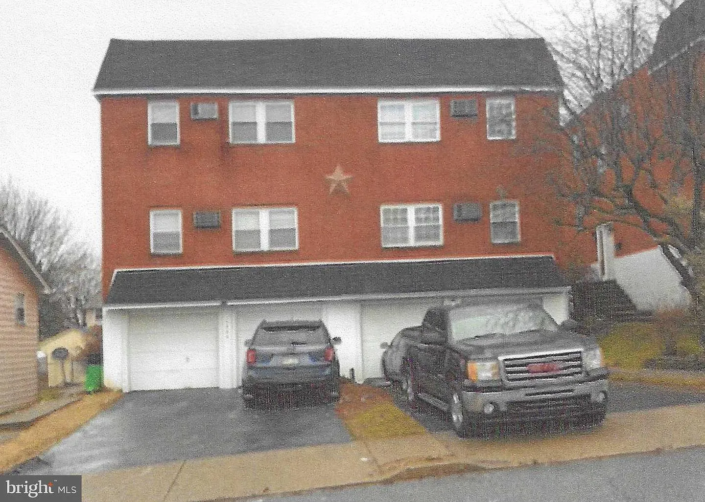 1342 S Howard St photo 1