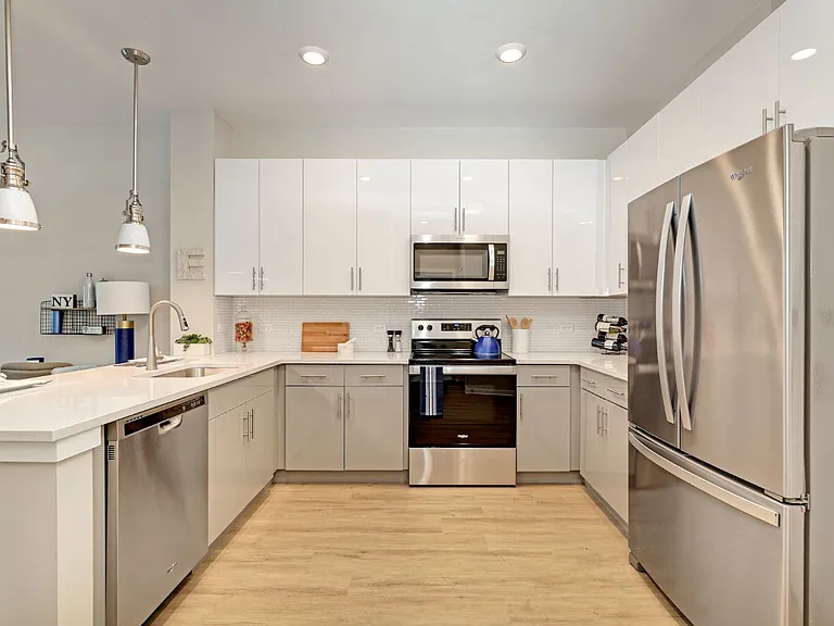 EDGE Apartments — Photo 47