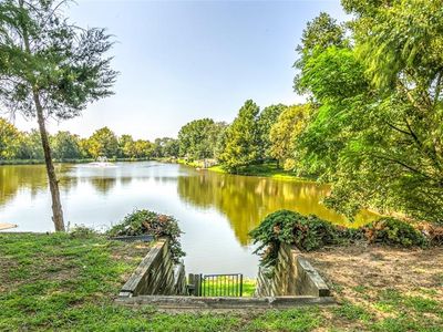 2707 White Oak Dr, Grapevine, TX, 76051