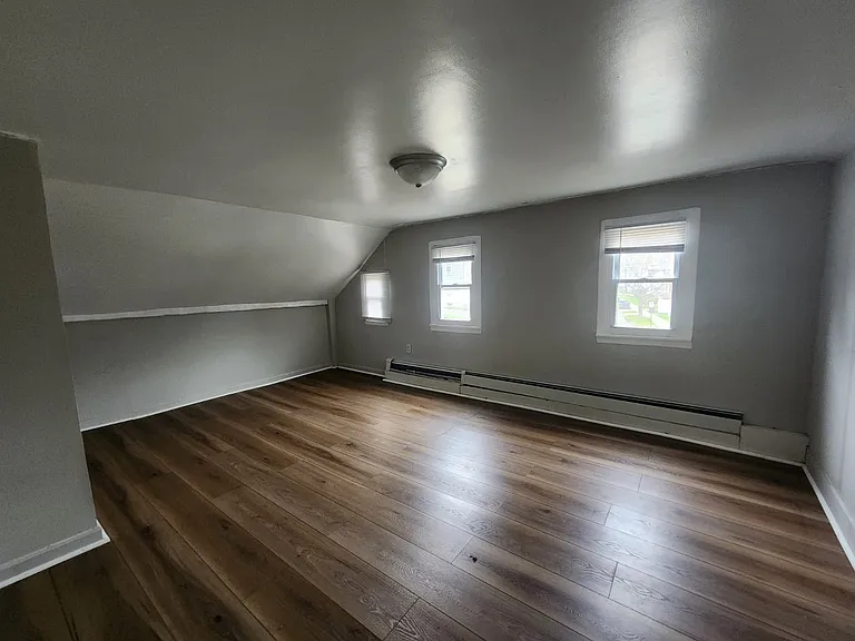 300 W Elm St #300 — Photo 21