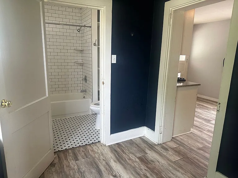 800 Tuckerton Ave #2 — Photo 10