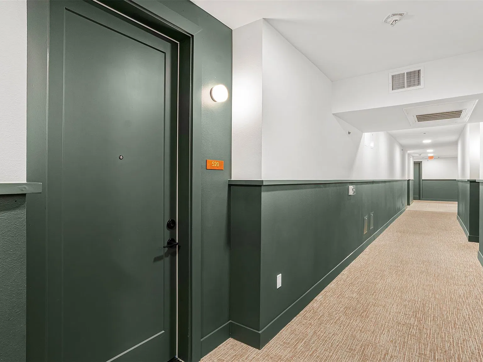 2 bed, 2.0 bath, 1131 sqft, $3,200 — Photo 1