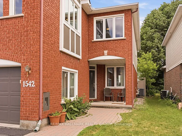 1542 Tonilee Dr — Photo 2