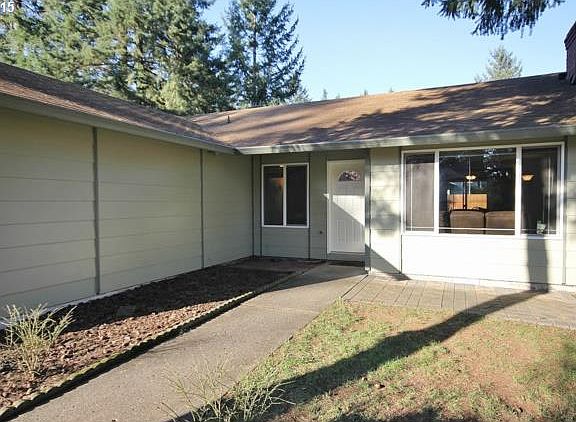 2nd image of 832 NE 145th Ave