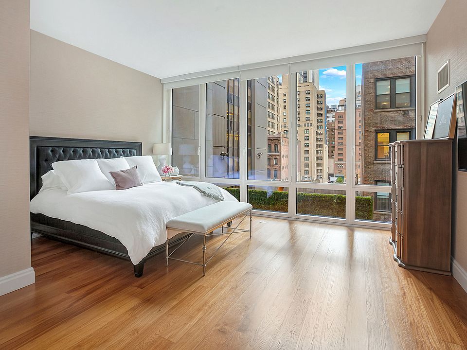 1st image of 33 W 56th St #6AA