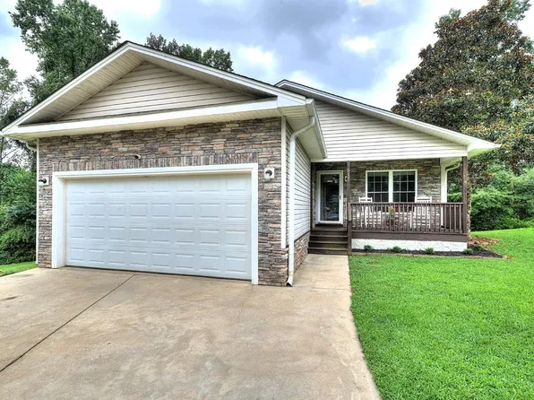 517 Signal Hill Ln, Inman, SC 29349