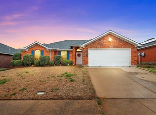 7911 Mourning Dove Dr, Arlington, TX 76002