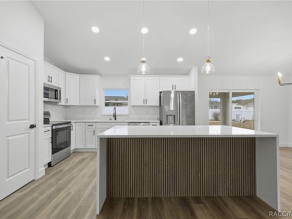 4th image of 23 Juniper Loop Ct