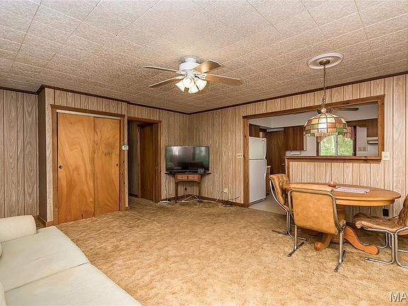 5th image of 33 Pawnee Dr