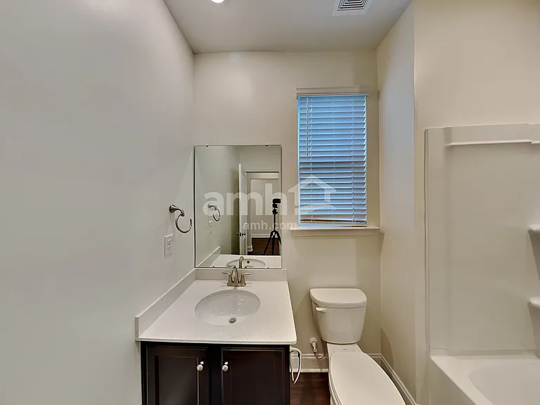 15712 Thomas Rd — Photo 19