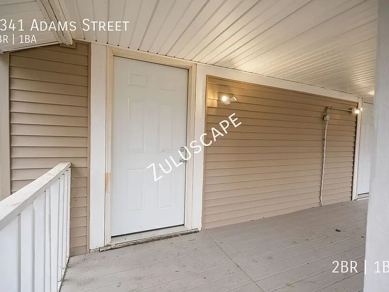 2341 Adams St — Photo 17