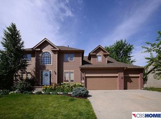 18801 Olive St, Omaha, NE 68136