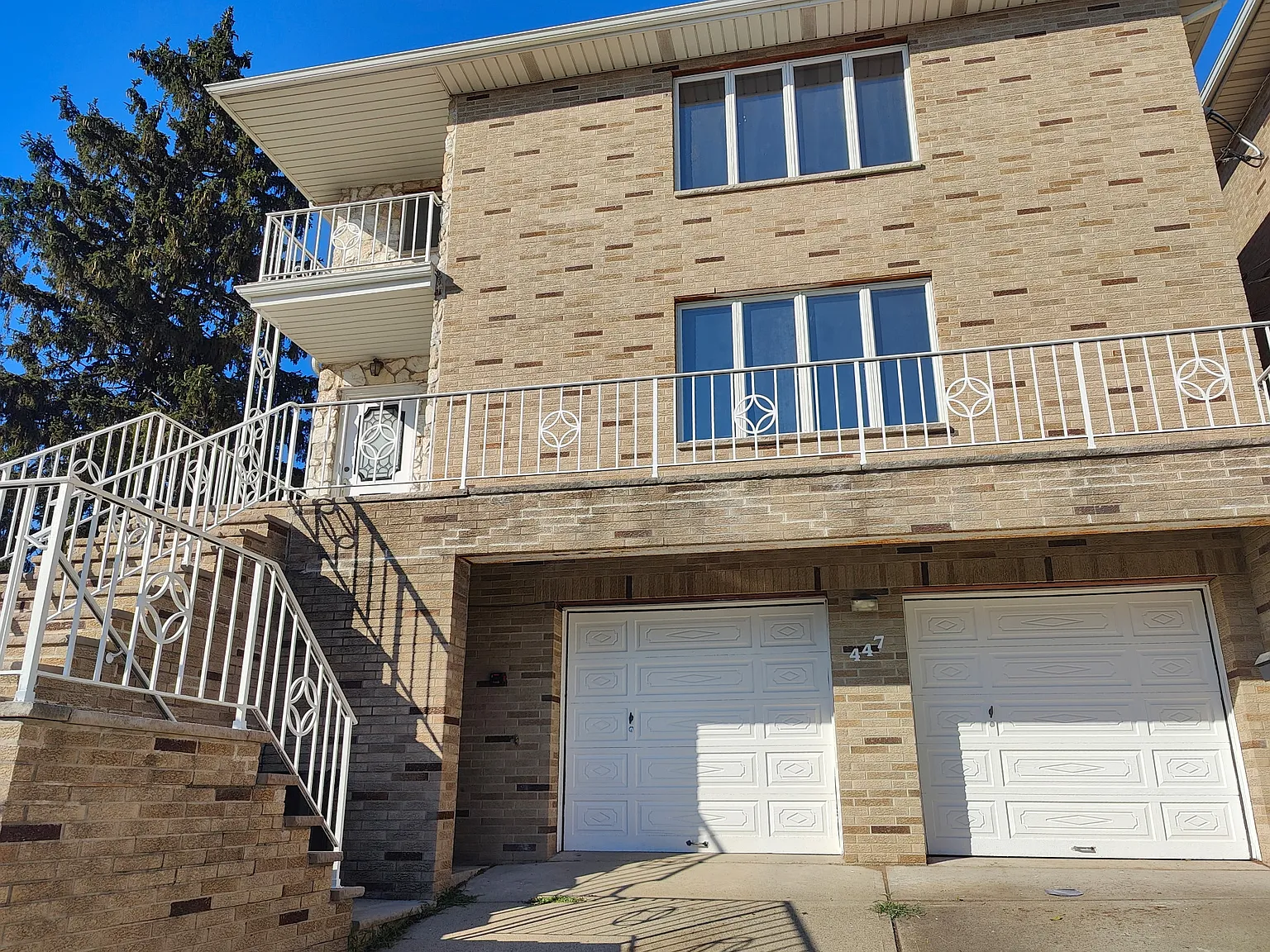 3 bed, 1600 sqft, $3,200 — Photo 1