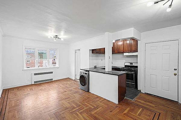 1st image of 8 E 56th St #2A