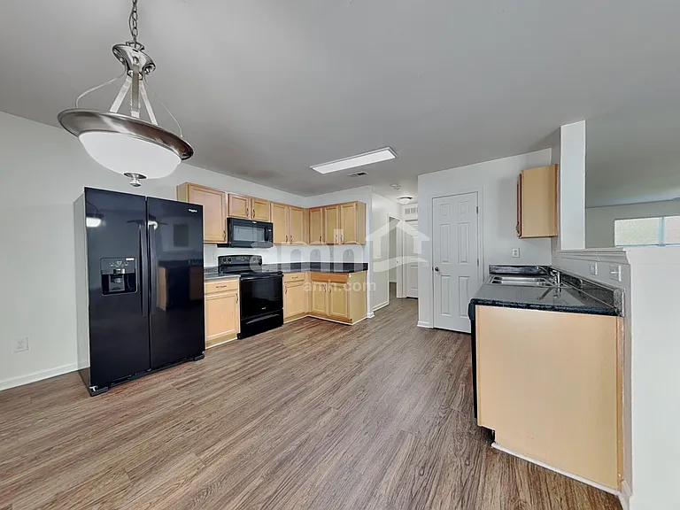 5149 Liberty Hall Cir — Photo 3