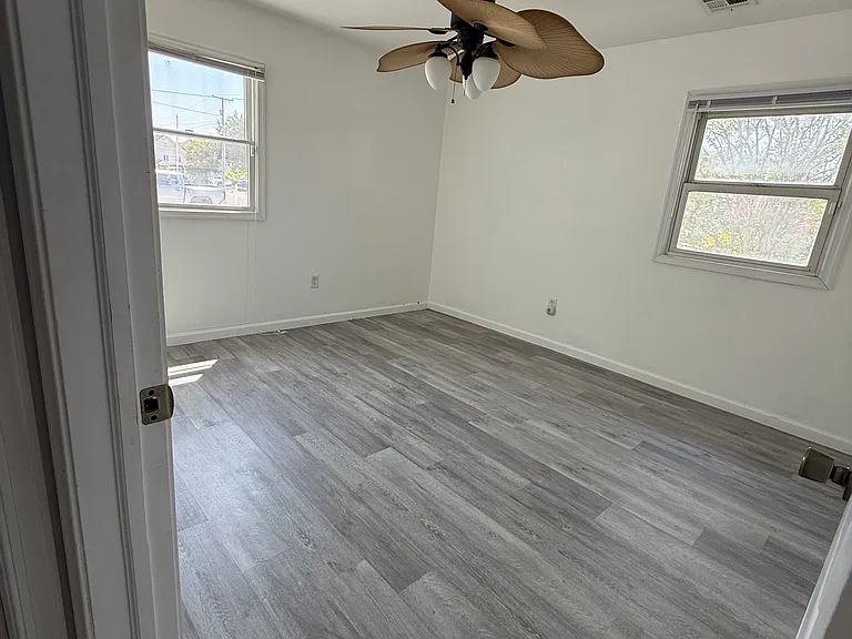 3238 Meadow St — Photo 21