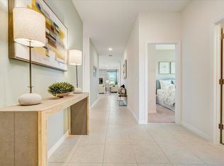 697 Crown Rose Dr, Eagle Lake, FL 33839