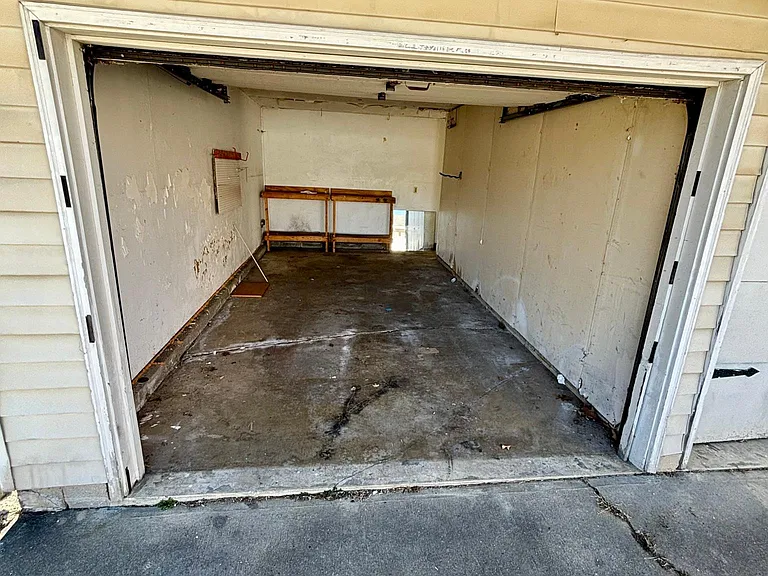 769 Akron Blvd #A — Photo 16