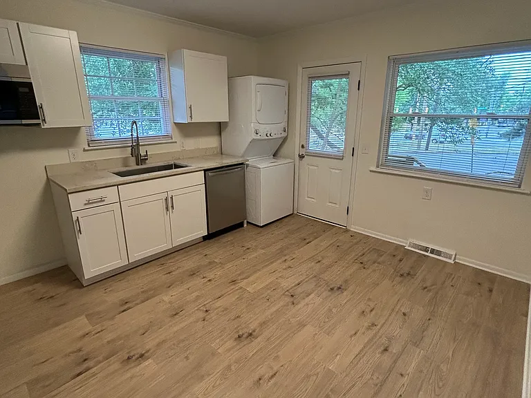2410 Fayetteville St #2 — Photo 5