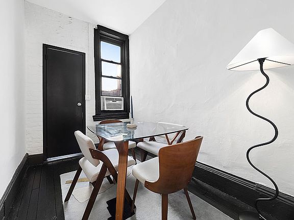 5th image of 633 E 11th St APT 23