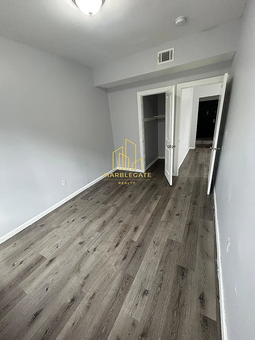 2 bed, 800 sqft, $1,900 — Photo 4