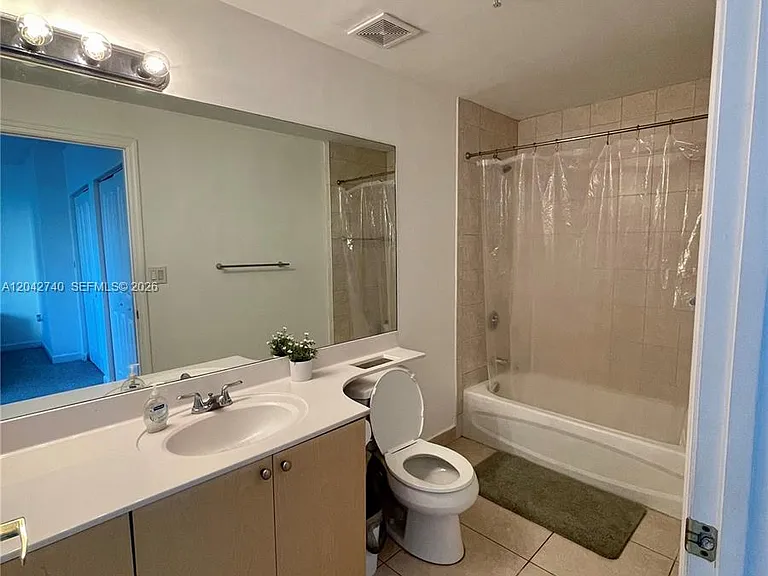 2280 SW 32nd Ave #202 — Photo 7