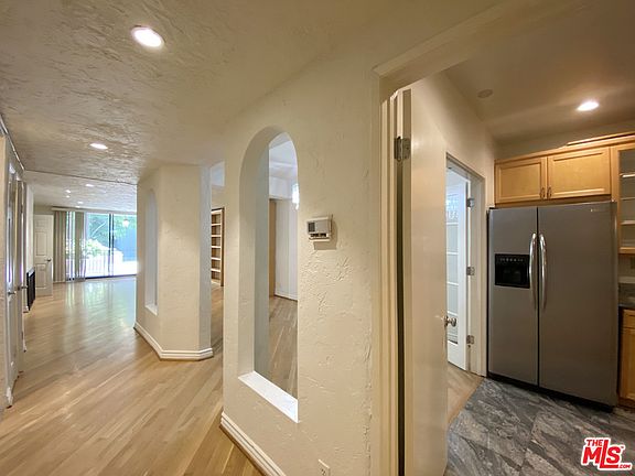 5th image of 8455 Fountain Ave Unit 315