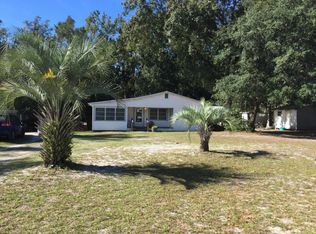 121 Culpepper Rd, San Mateo, FL 32187