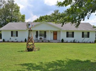 715 Excelsior Rd, Greenwood, AR 72936