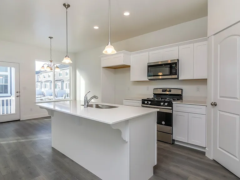 2299 N 3720 W — Photo 2