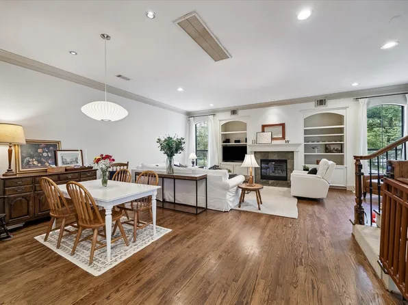 1701 Welch St, Houston, TX 77006