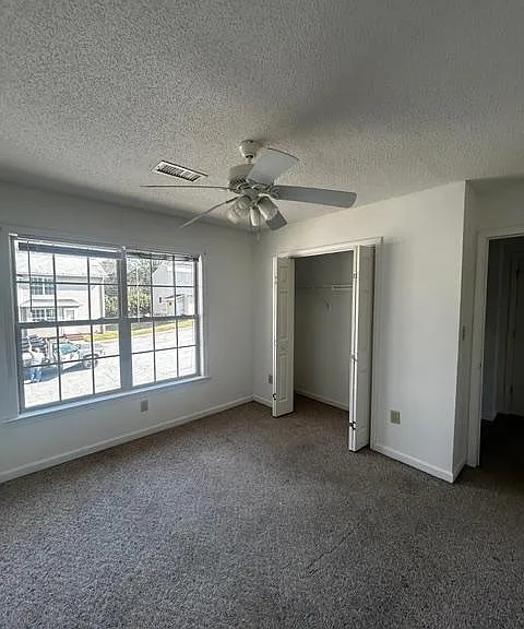 Unit Photo