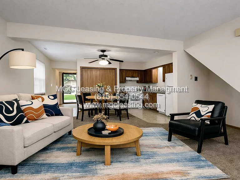 3557-3563 NE Independence Cir — Photo 2