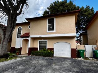 3435 Foxcroft Rd, Hollywood, FL 33025