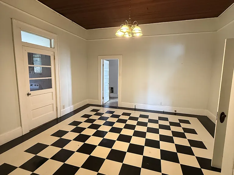 208 Magnolia St #1 — Photo 11