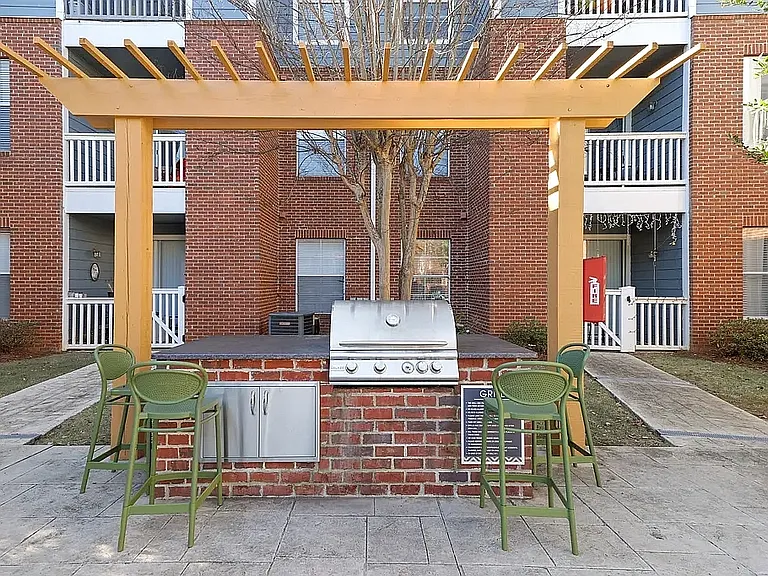 Halston Riverside — Photo 67