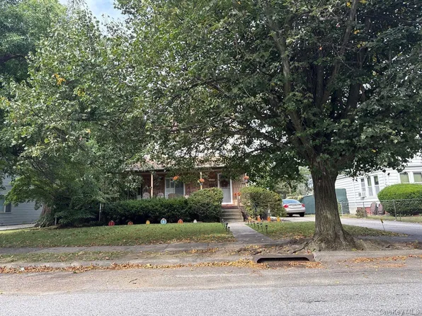 2684 Park Avenue, Baldwin, NY 11510