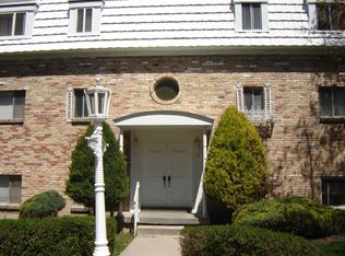 2220 E Murray Holladay Rd APT 16, Holladay, UT 84117