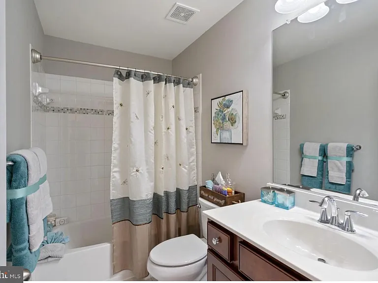 3028 Landing Eagle Ct — Photo 18