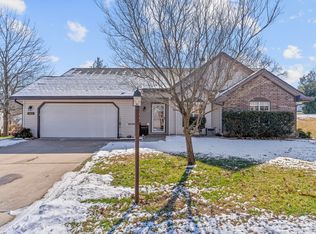 1649 Pointe Royale Dr, Branson, MO 65616