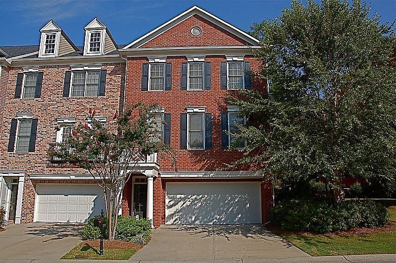 558 Vinings Estates Dr.