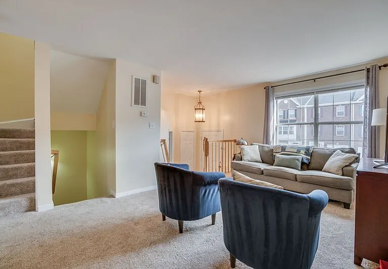 206 Dundee Pl — Photo 5